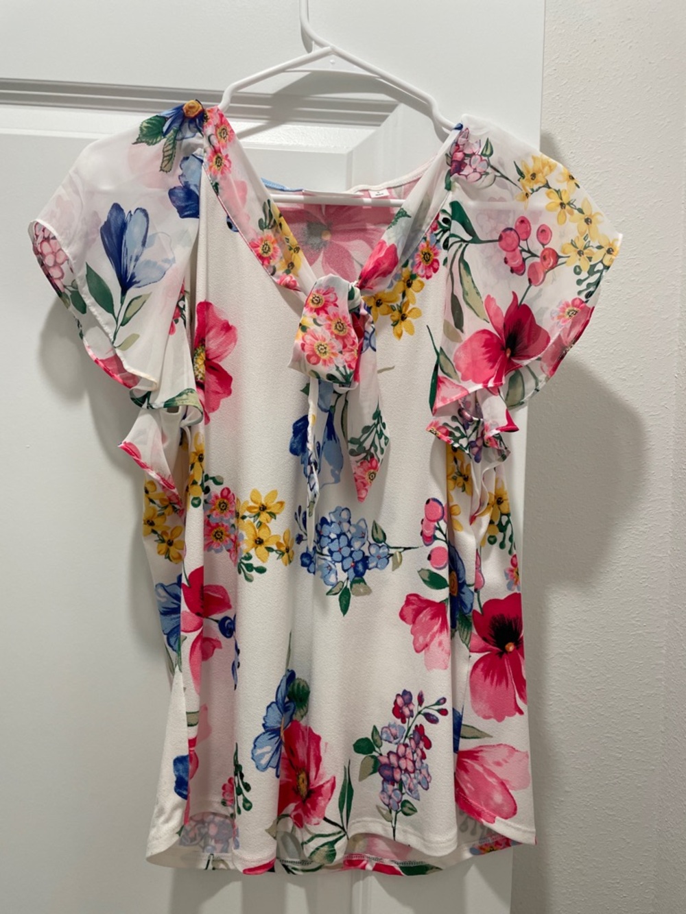 New York and Company Floral Flutter-Sleeve